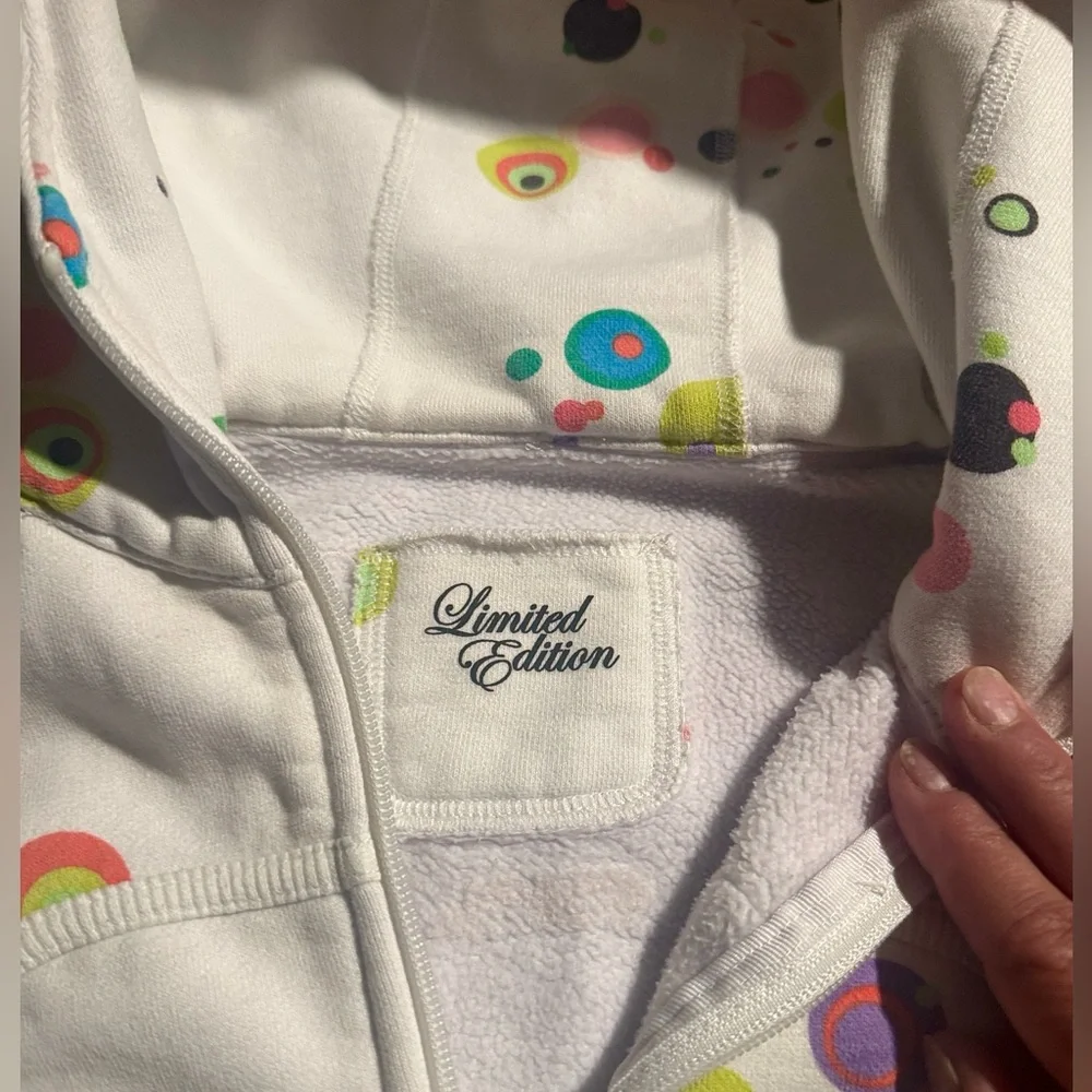 Extremely Rare - Lululemon Athletica White Scuba Hoodie Bubble Dot Design - Picture 2 of 3